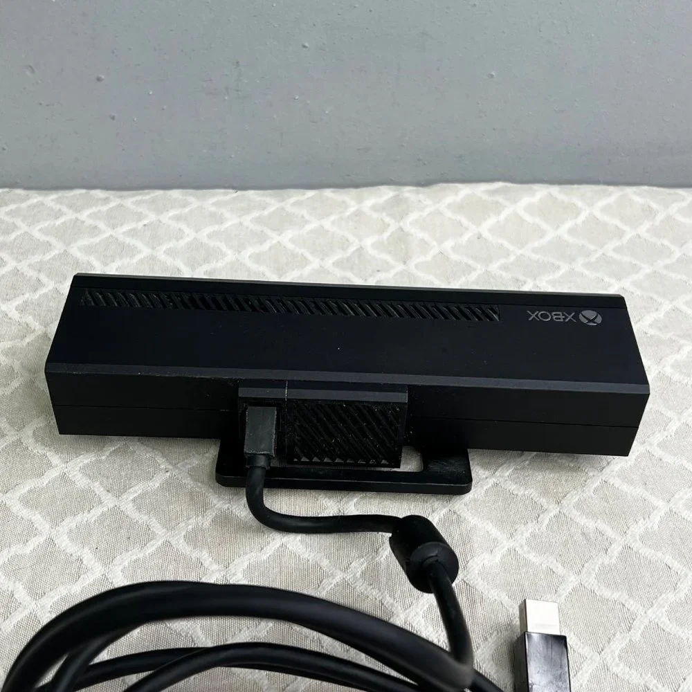 Kinect Xbox One Model 1520 Wired Motion Sensor Unit Black Bar